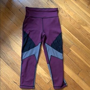 Sweaty Betty reversible cropped leggings. Size Xs